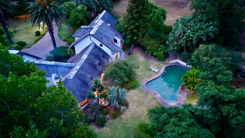 9 Bedroom Property for Sale in Hout Bay Western Cape